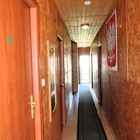 Lakeside Agritourism Retreat In Ko Czewo 度假居 *